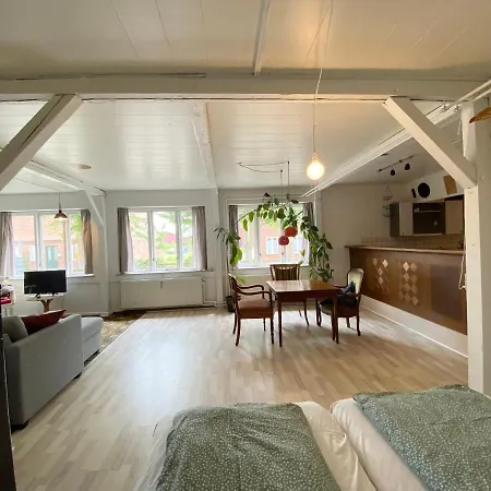 Апартаменты In The Heart Of Hojer